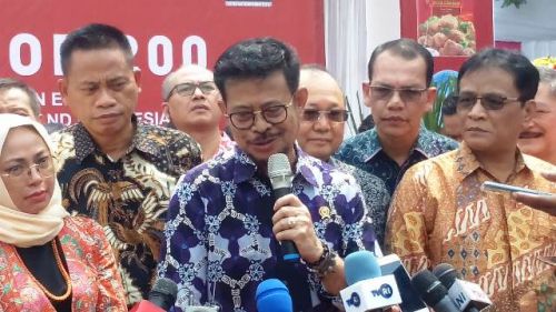 Mentan Syahrul Yasin Limpo saat melepas ekspor ayam. Foto: Medcom.id/Yurike Budiman