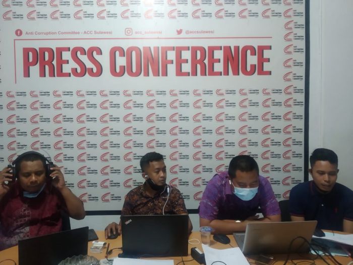 Konferensi pers tentang Catatan Akhir Tahun Penegakan Hukum dan Antikorupsi oleh ACC Sulawesi, di Makassar, Sulsel, Selasa, 29 Desember 2020. MI/Lina Herlina