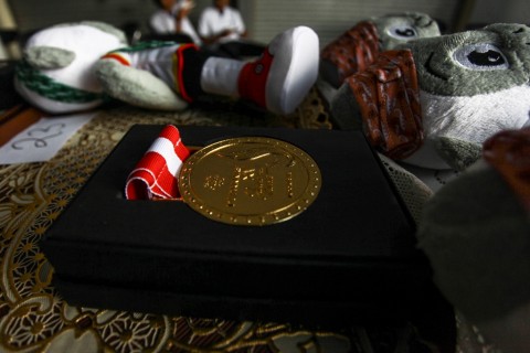 Ilustrasi Medali Emas Peparnas (Foto: AFP)