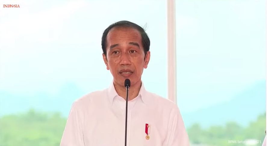 Presiden Joko Widodo saat meresmikan Kolam Regulasi Nipa-Nipa di Kabupaten Maros, Sulawesi Selatan. Sumber: Youtube/Sekretariat Presiden