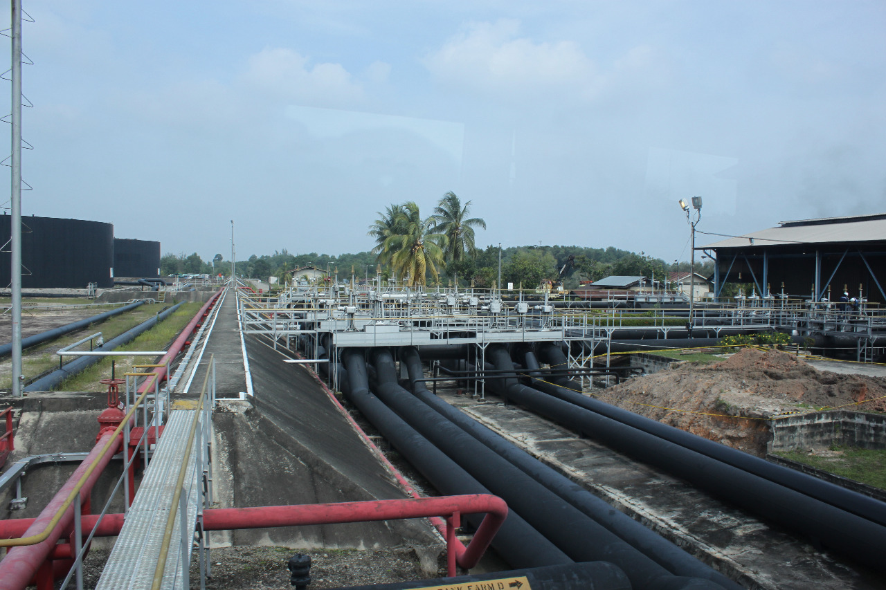 Salah satu fasilitas produksi minyak dan gas di Kota Dumai, Riau/SKK Migas