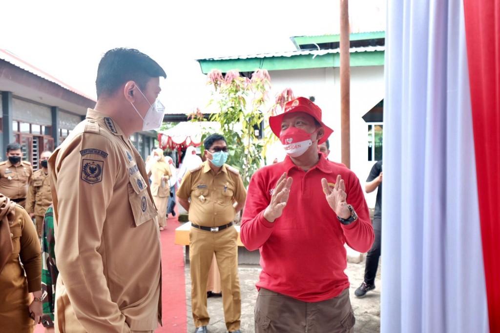 Bupati Gowa, Adnan Purichta Ichsan, bersama Kepala BIN Sulsel, Brigjen TNI Dwi Surjadmodjo, di Kabupaten Gowa, Sulawesi Selatan. Dokumentasi/ Istimewa 