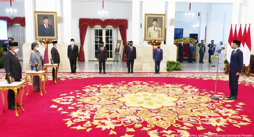 Presiden Joko Widodo menganugerahkan Gelar Pahlawan Nasional kepada empat tokoh atas perjuangan dan pengabdiannya kepada bangsa dan negara di masa lampau. Dok. Tangkapan Layar