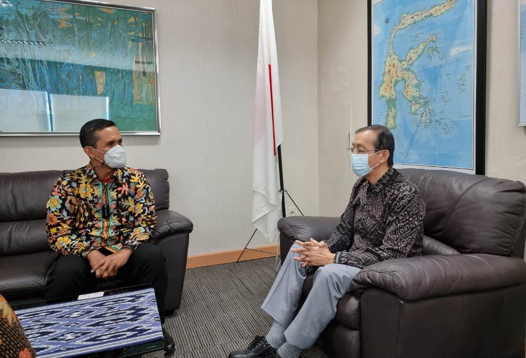 Kepala Kantor Imigrasi Kelas I TPI Makassar Agus Winarto bertemu dengan Kepala Kantor Konsuler Jepang Yasue Katsunobu untuk mempererat koordinasi dan kerja sama (Foto:Dok)