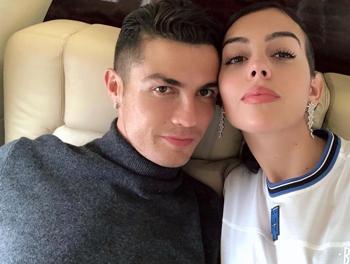 Cristiano Ronaldo dan kekasihnya, Georgina Rodriguez. Foto: Instagram @georginagio