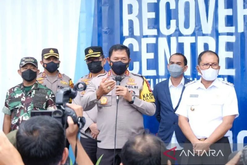 Kapolda Sulsel Irjen Pol Nana Sudjana bersama Wali Kota Makassar Moh Ramdhan Pomanto. Foto: Antara/HO/