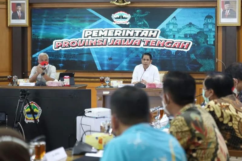 Gubernur Jawa Tengah Ganjar Pranowo saat menerima kunjungan kerja anggota Komisi A DPRD Sulawesi Selatan. ANTARA/HO-Humas Pemprov Jateng