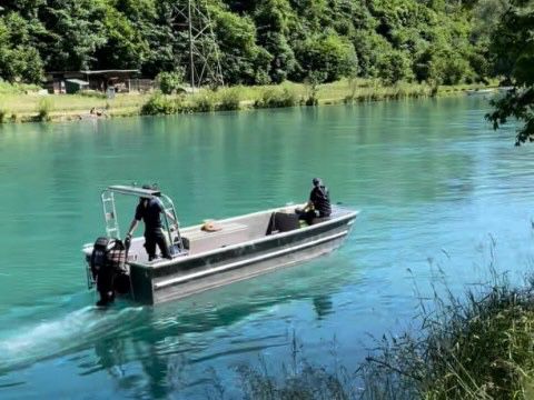 Pencarian putra Ridwan Kamil dilakukan polisi maritim Bern. Foto: Medcom.id/Dok. KBRI Bern