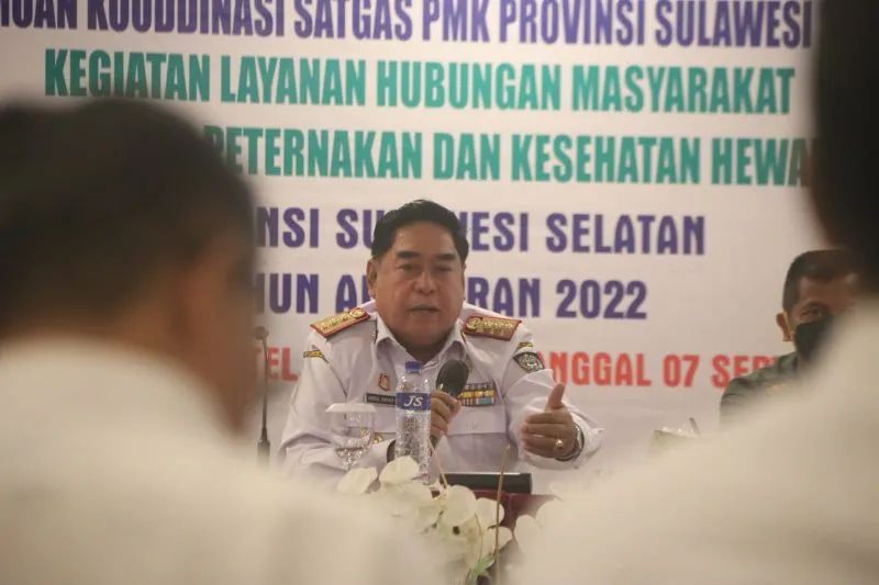 Sekdaprov Sulsel Abdul Hayat Gani memberikan arahan dalam pertemuan Koordinasi Satgas PMK di Makassar, Rabu, (7/9/2022).ANTARA/HO-Pemprov Sulsel