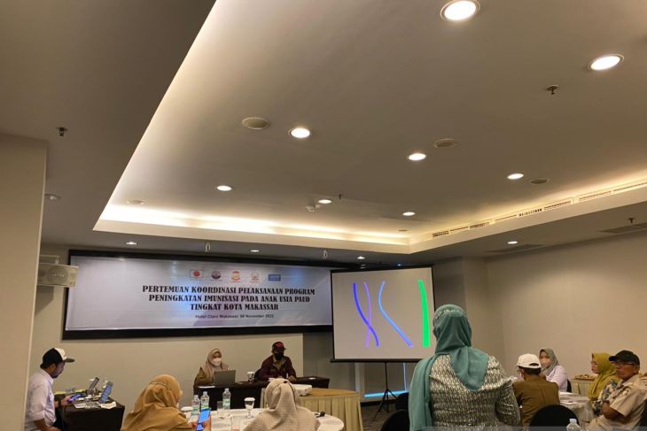 Koordinasi pelaksanaan program peningkatan imunisasi pada anak usia PAUD dengan melibatkan Dinas Kesehatan, Dinas Pendidikan, Pokja PAUD, Kemenag dan pihak Media Massa di Makassar, Selasa (8/11/2022). ANTARA/Nur Suhra Wardyah