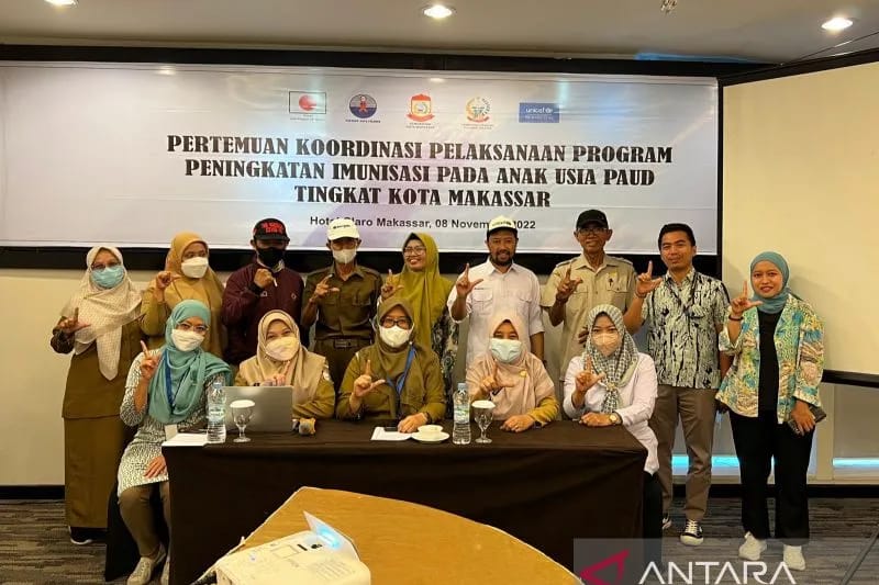 Pertemuan pelaksanaan program peningkatan imunisssi pada anak suai PAUD di Kota Makassae, Sulsel  yang melibatkan berbagai pihak, seperti Pokja PAUD, Dinas Pendidikan, Dinas Kesehatan, Media dan Kemenag. ANTARA/ Nur Suhra Wardyah