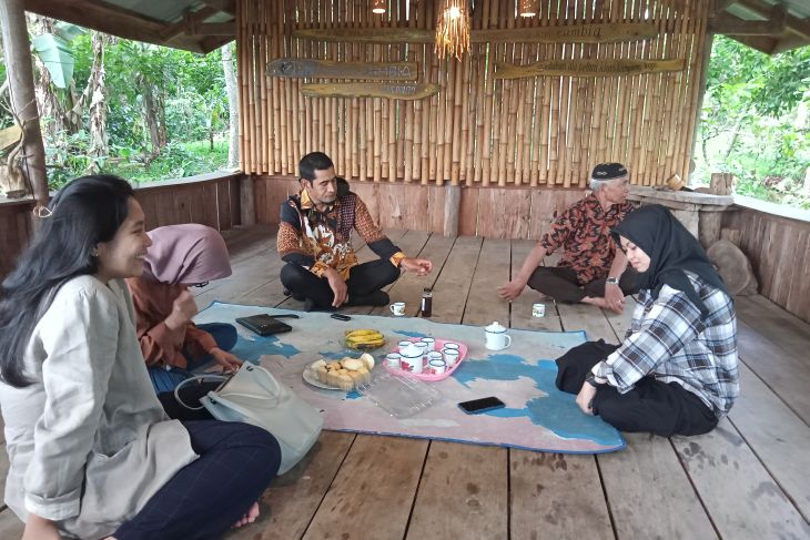 Suasana kegiatan lokasi Kampoeng Wisata Kopi di Desa Jenetallasa, Kecamatan Rumbia, Kabupaten Jeneponto, Sulsel. Antara/ Suriani Mappong