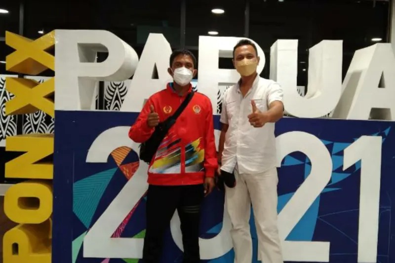Pelatih Taekwondo Sulsel Mirsang (kiri).ANTARA/HO