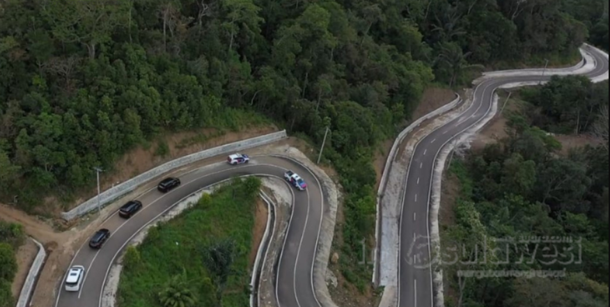 Foto ruas jalan Takkalasi- bainange- lawo. Foto: Info Sulawesi