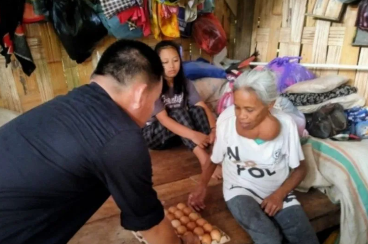 Pemprov Sulbar mendata warga yang didera kemiskinan ekstrem di Kecamatan Tabulahan, Kabupaten Mamasa, Sulbar.