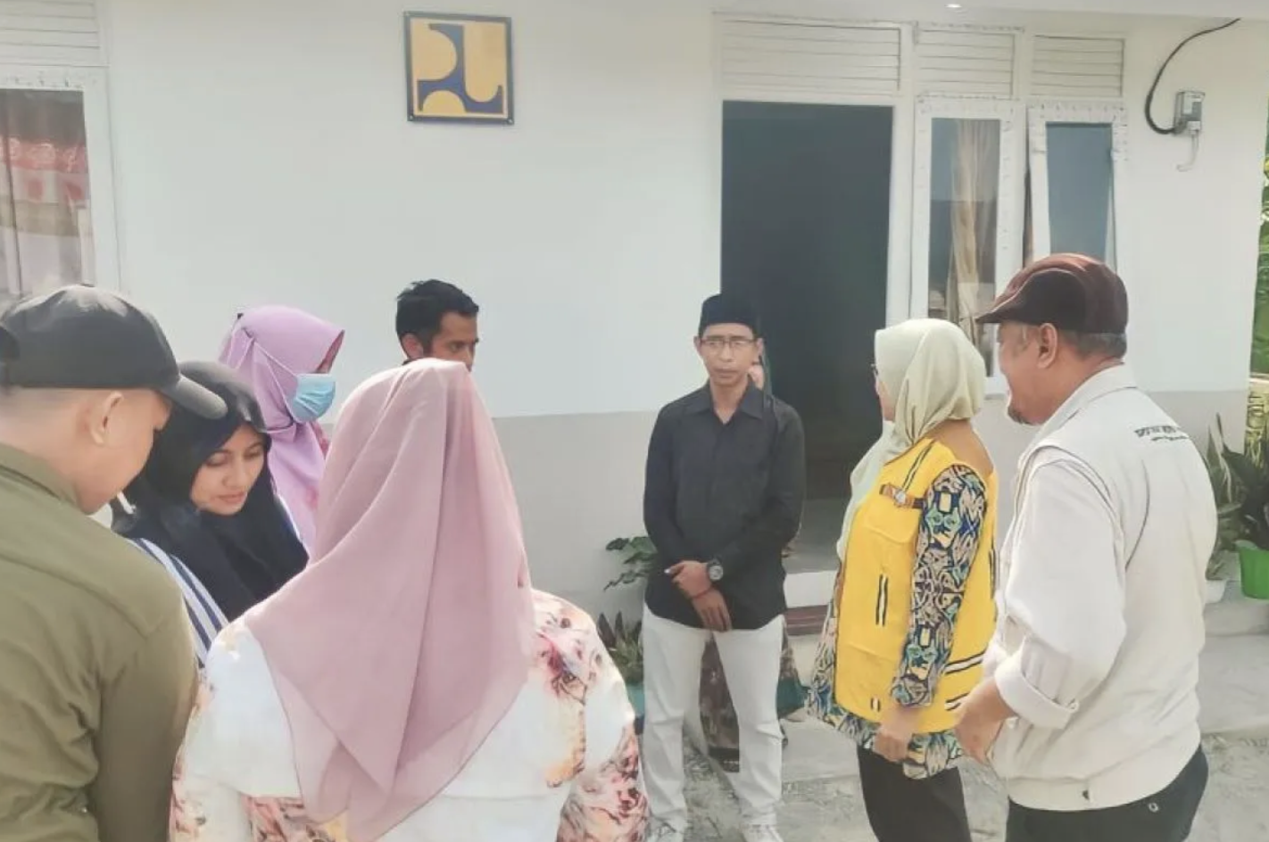 BP2P Sulawesi II menyerahkan rumah layak huni (huntap mandiri) kepada keluarga penerima manfaat, di Kota Palu. (ANTARA/HO-Dok BP2P Sulawesi II)