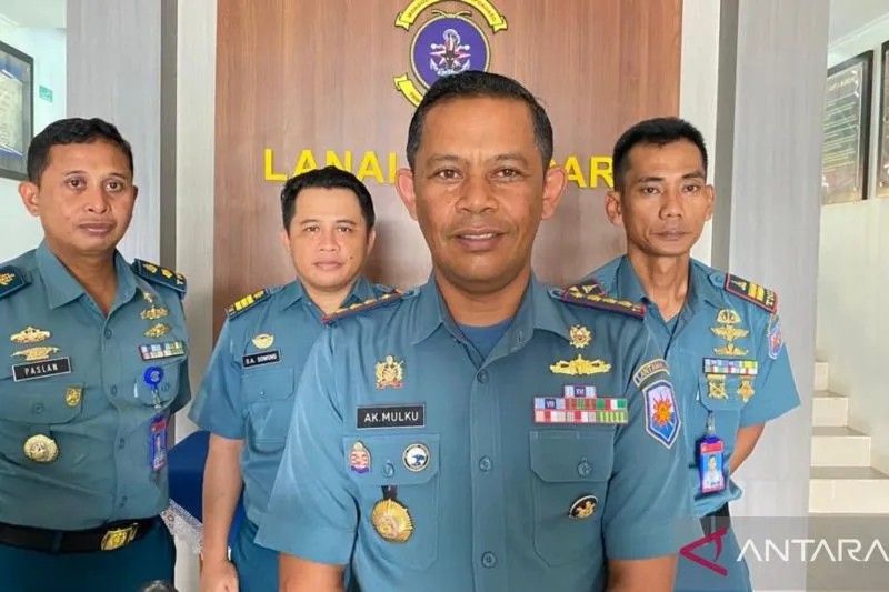Komandan Lanal Kendari Kolonel Laut (P) Abdul Kadir Mulku Zahari. (Antara/La Ode Muh Deden Saputra)